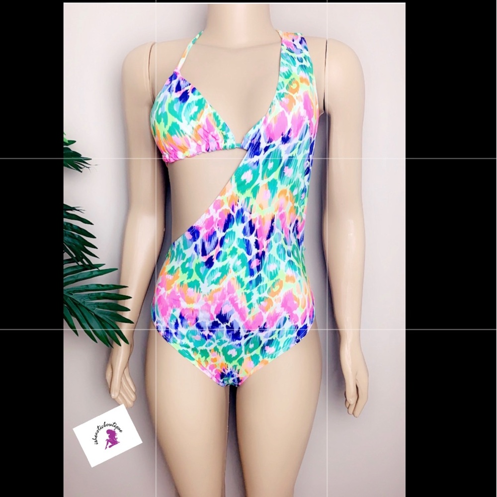 One piece swimsuit